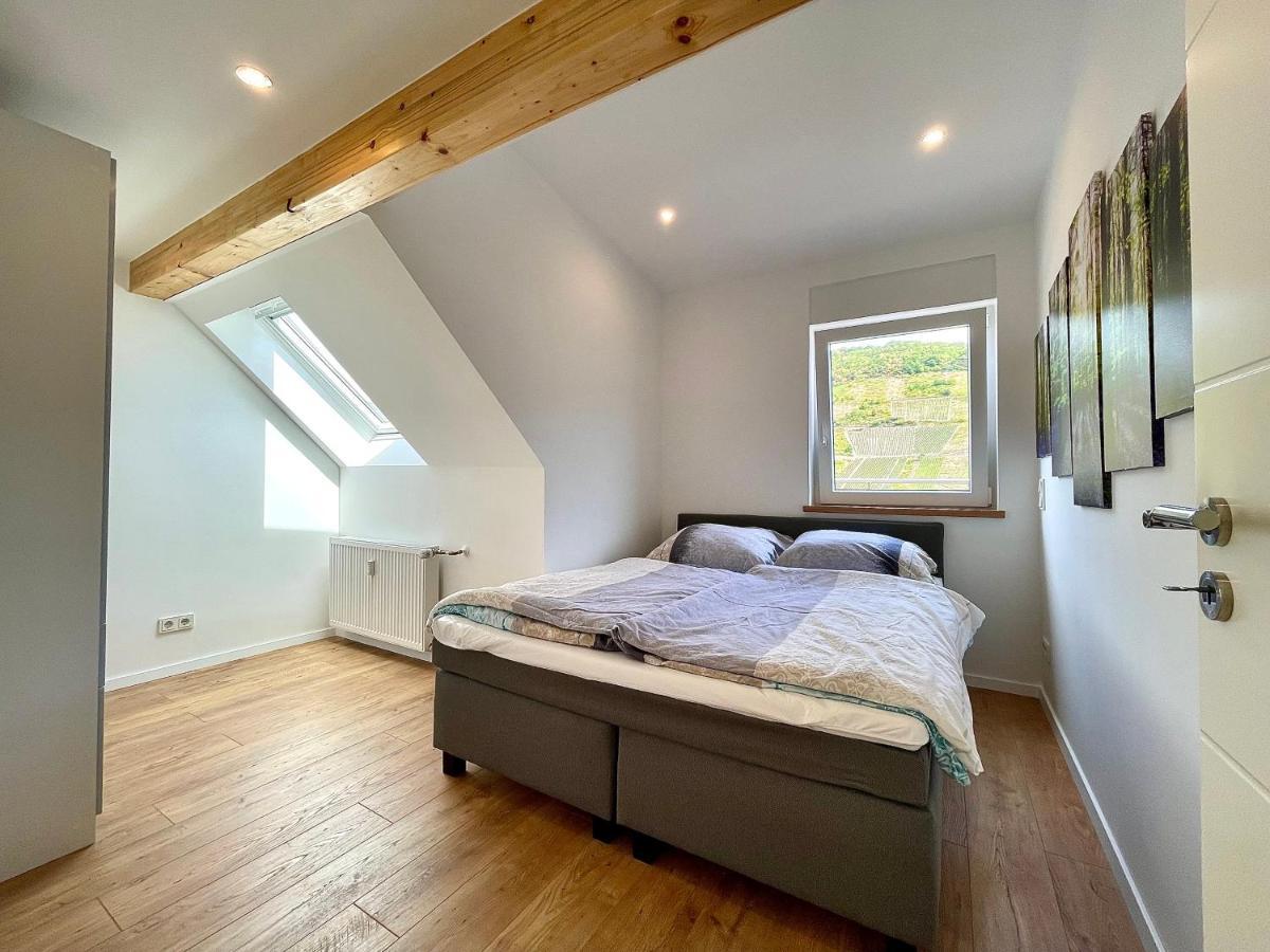 Sky Apartment, Blick Zur Mosel, Grosser Balkon, Kaffeemaschine, Smart Tv Zell an der Mosel Exterior foto