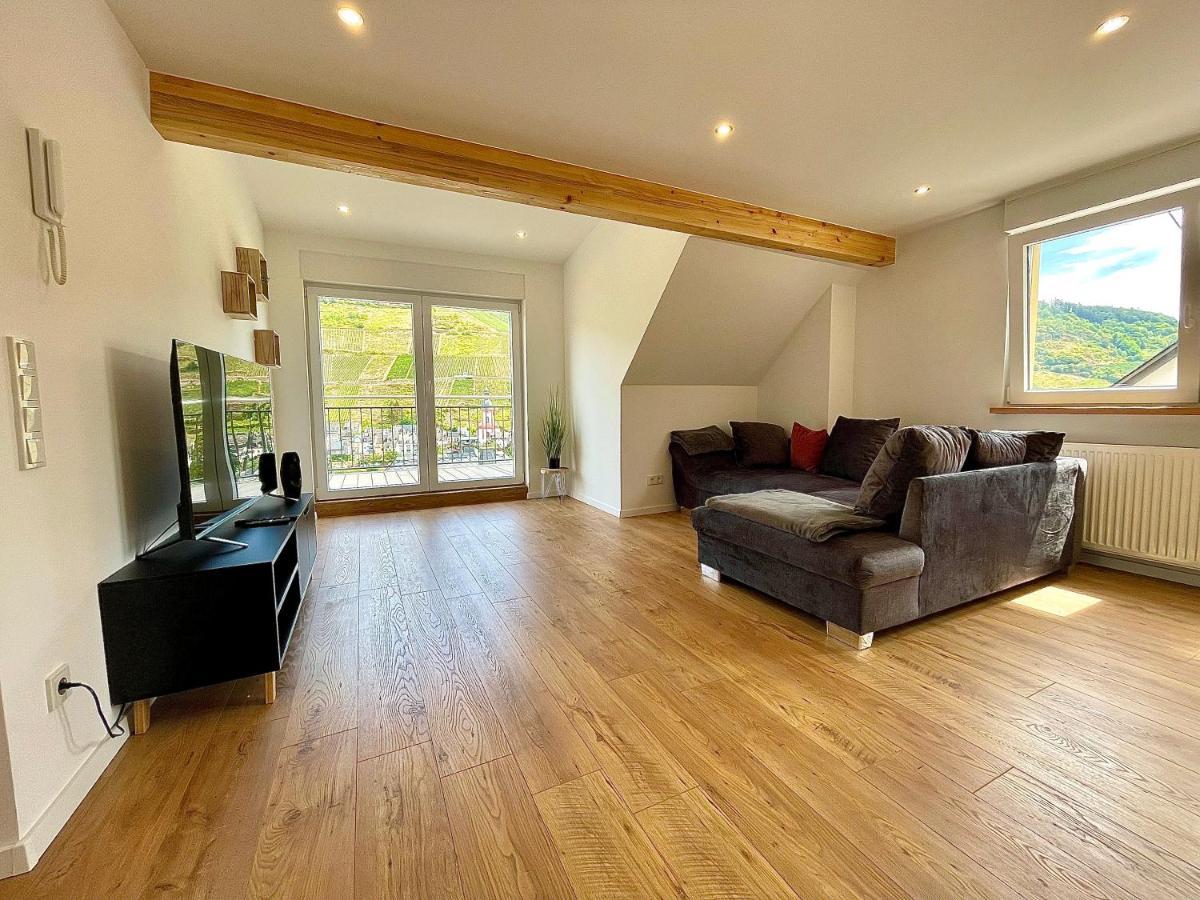 Sky Apartment, Blick Zur Mosel, Grosser Balkon, Kaffeemaschine, Smart Tv Zell an der Mosel Exterior foto